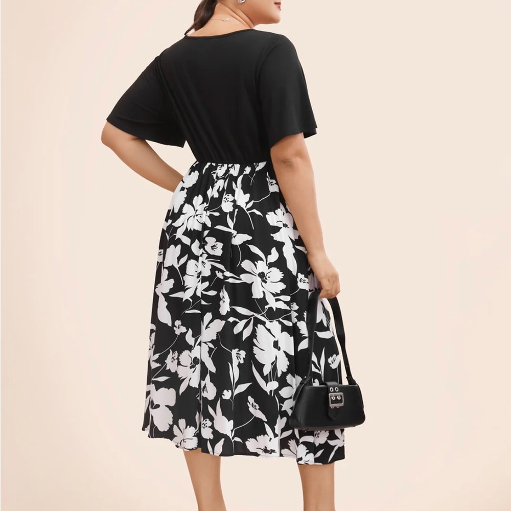 NWT Chic Black Floral Crossover with pockets Midi Dress size 2X 🌻BC BAG 03 - Picture 2 of 5